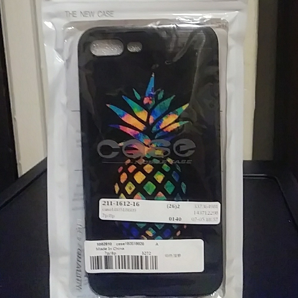 Pineapple phone case iphone 7+ or 8+